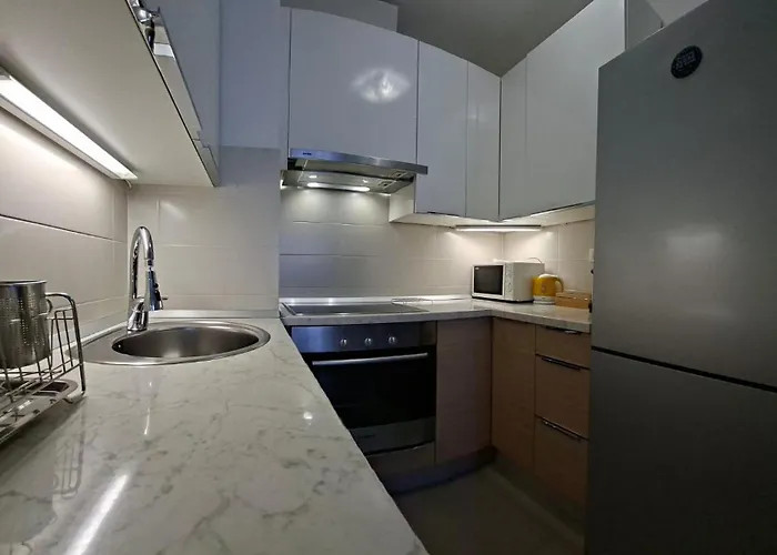 شقة Apartment Verdi Split With Free Parking In The Garage *