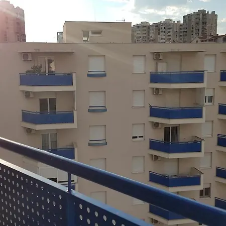 Verdi With Free Private Parking Space Apartment Split