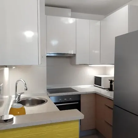 Apartment Verdi With Free Private Parking Space Split