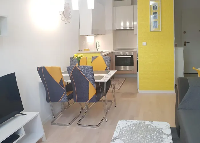 Verdi With Free Private Parking Space