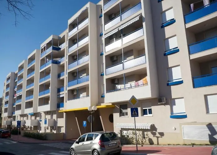 Apartment Verdi Split With Free Parking In The Garage *
