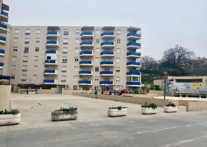 Apartment Verdi Split With Free Parking In The Garage *