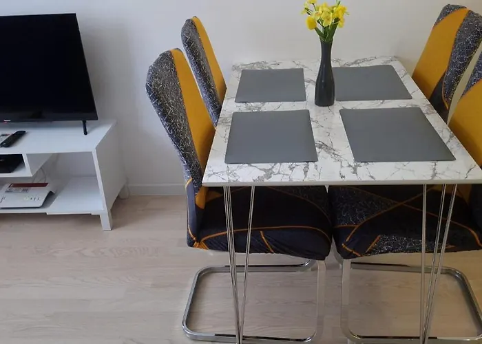 Apartment Verdi Split With Free Parking In The Garage سبليت
